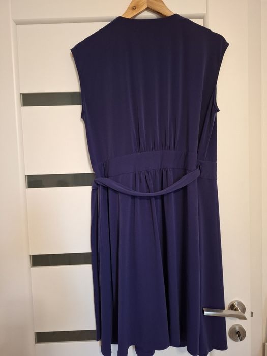 Rochie petrecuta Esprit