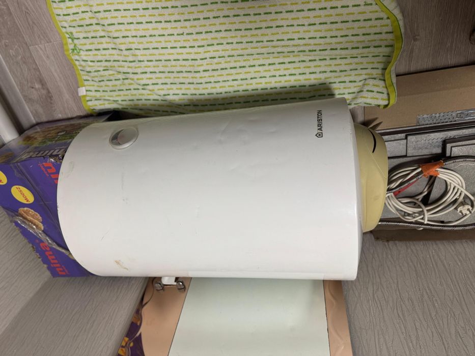 Продам водонагреватель