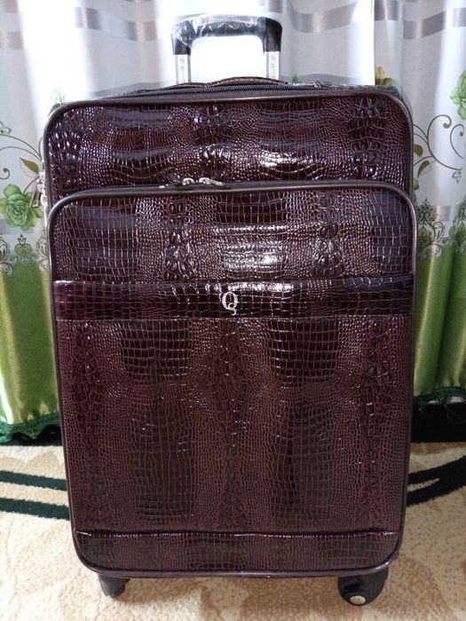 Дорожный чемодан