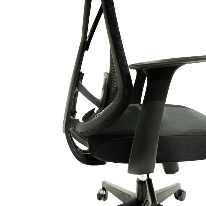 Офисное кресло Dafna - для работ и игр самое то