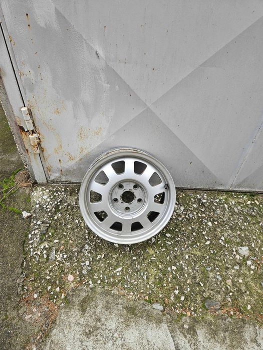 15'' Продавам Лети джанти за Ауди А4/А6 15 цола 5 болта