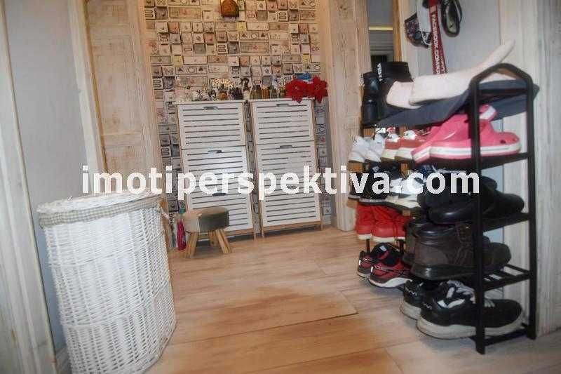 Продава се Тристаен апартамент в Пловдив, Беломорски - 105 кв.м за 1117 €/кв.м - Снимка #12