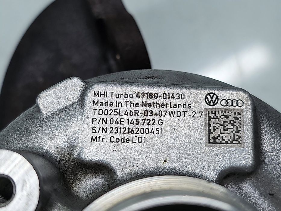 Turbina Seat Leon (5F1) [Fabr 2012-2018] 04E145722G 1.4 TFSI CZEA 110K