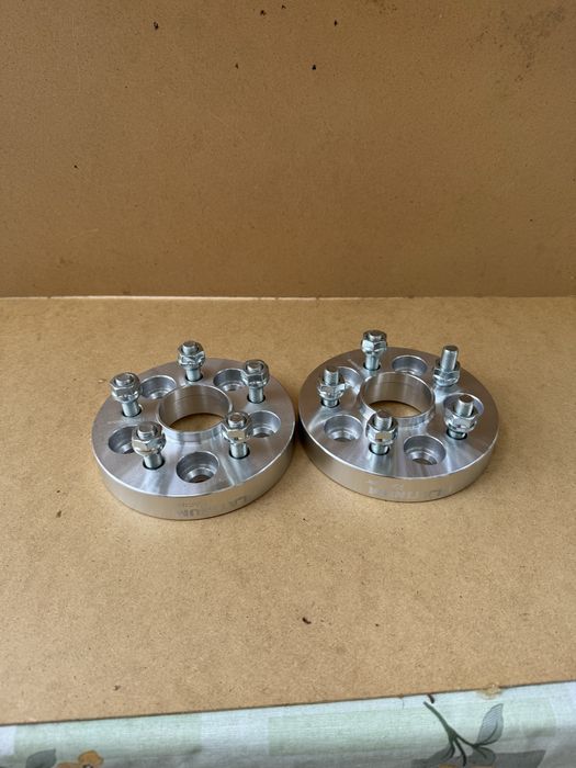 Фланци за джанти 5х100 54.1 и 4х100 Daihatsu Kia Mazda Suzuki Hyundai