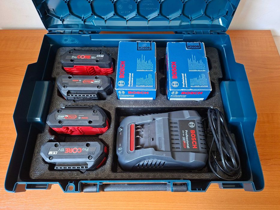 Set 6 acumulatori si incarcator Bosch Professional 18V noi in valiza L-BOXX
