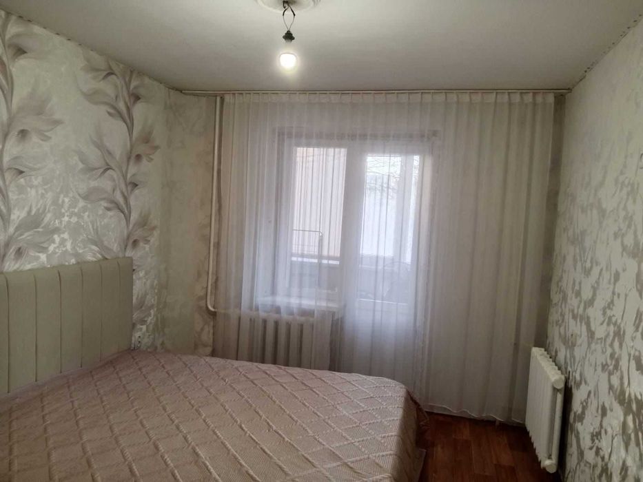 Продам 3  комнатную квартиру