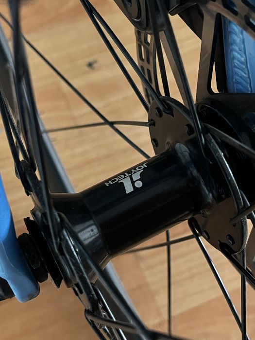 Колеса шоссейного 700х25