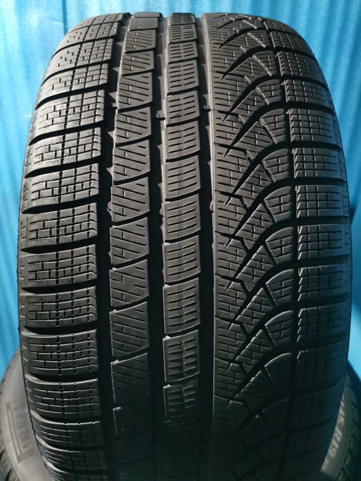 275/40 R19 pirelli m+s 2 bucati