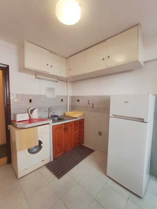 Дава се под наем Двустаен апартамент в Бургас, Възраждане - 100 кв.м за 89.25 € - Снимка #3