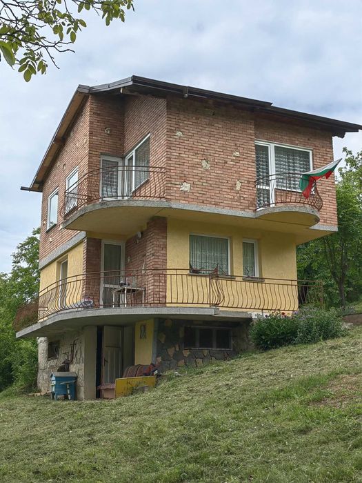 Продава се Къща в София, Бенковски - 100 кв.м за 867 €/кв.м - Снимка #1