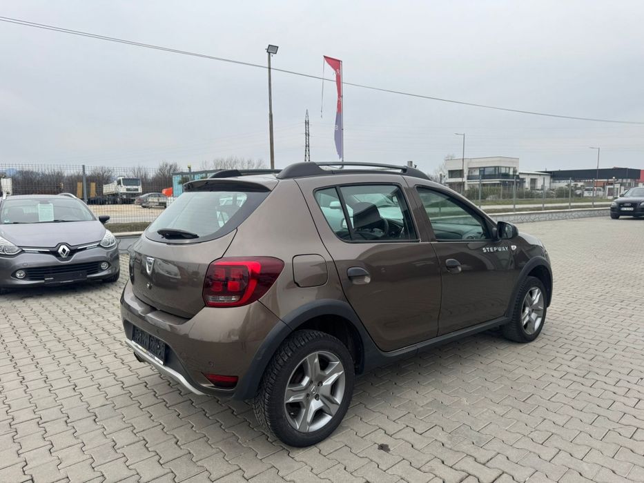 Dacia sandero stepway model 2017
