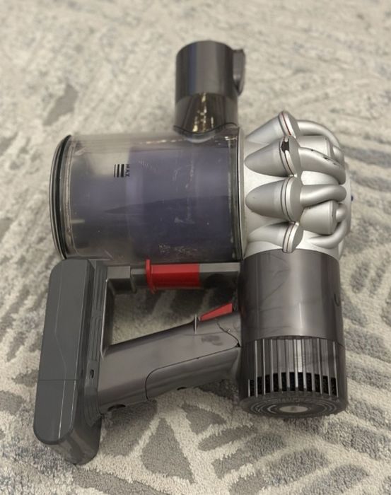 Aspirator Dyson dc 62