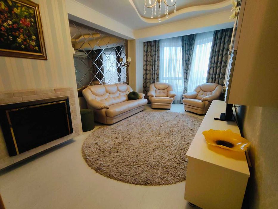 Дава се под наем Двустаен апартамент в София, Младост 4 - 65 кв.м за 375 € - Снимка #2