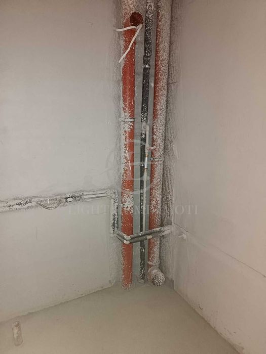 Продава се Двустаен апартамент в Пловдив, Остромила - 67 кв.м за 1476 €/кв.м - Снимка #6