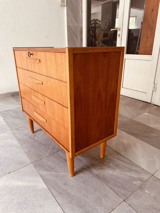 Скандинавски Mid-Century скрин в стил Kai Kristiansen / Danish Modern, 1960-те години“