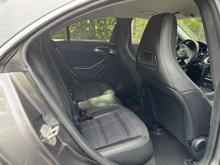 Mercedes-Benz CLA 200 D - 4 MATIC