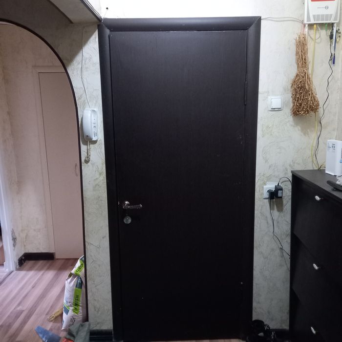 Продаётся двери б/у