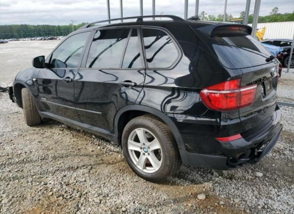 Продам BMW EX5 2011 по запчастям