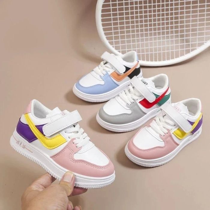 Детские кроссовки новый