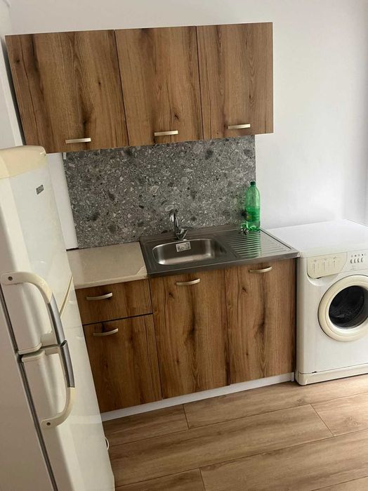 Дава се под наем Двустаен апартамент в Пловдив, Изгрев - 55 кв.м за 300 € - Снимка #2