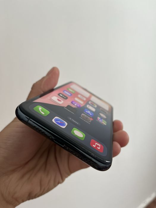 Iphone 11 pro max 64 GB