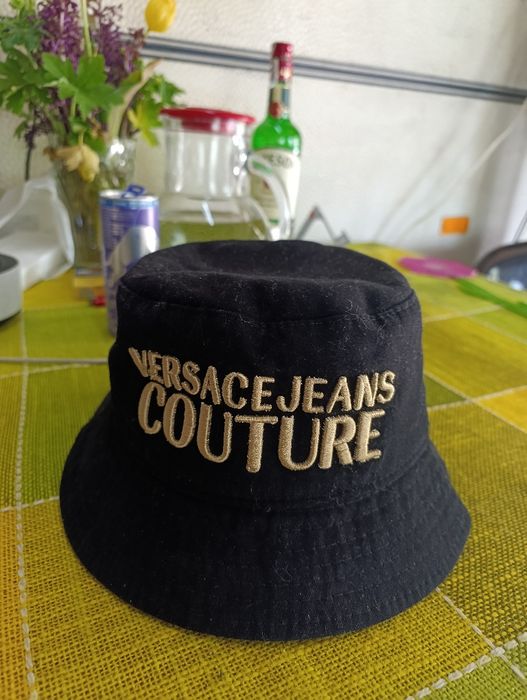 Оригинална шапка "идиотка" Versace Couture