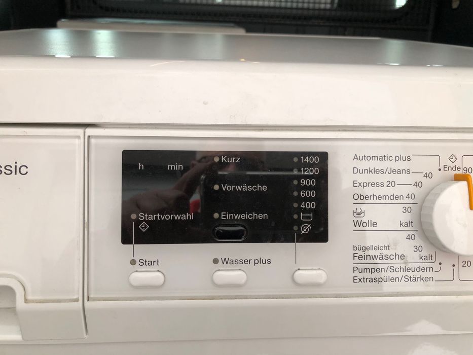 Продавам пералня Miele WDA210 WPM – втора употреба, отлично състояние