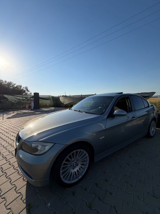 BMW 3 Series 2005