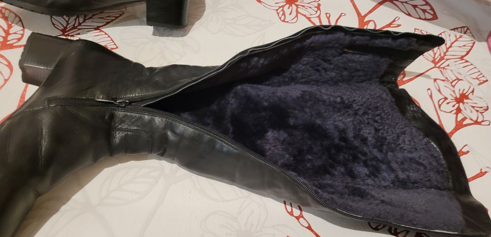 Зимние сапоги женские 39р Francesco Donni, натуральная кожа и мех.