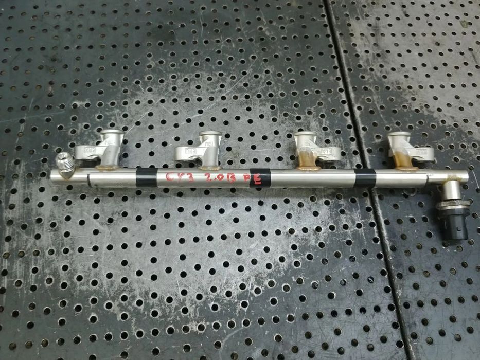 rampa injectoare 2.0b pe skyactiv  mazda cx-3 2021 pe2713150