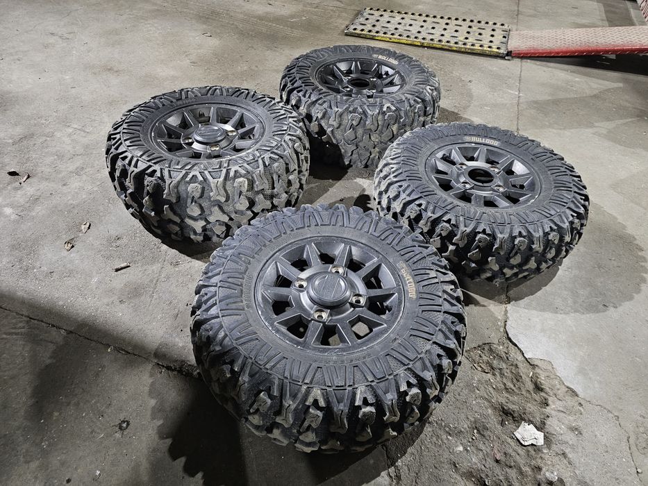 14 цола джанти с гуми за UTV 4x156