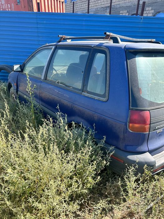 Mitsubishi Space Runner