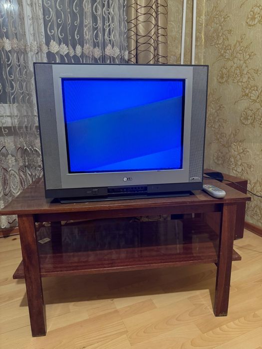 Продам телевизор недорого