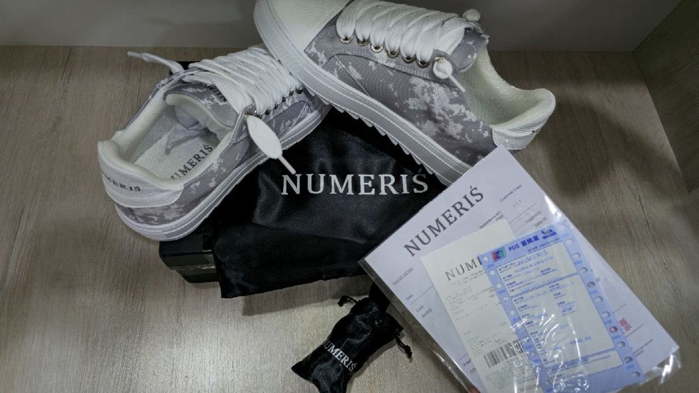 Numeris кроссовки