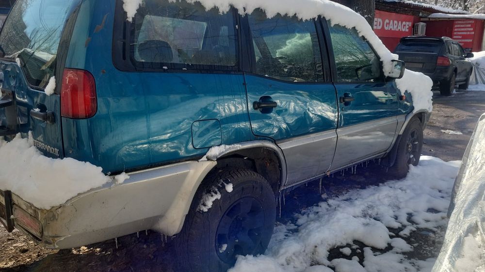 Ниссан террано 95