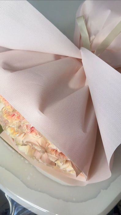 Пионовилные розы свежие