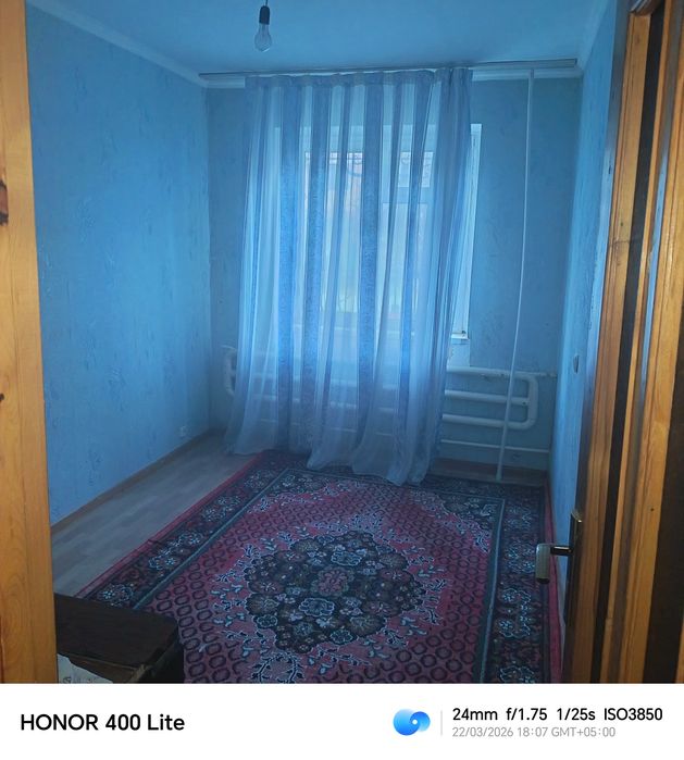 Срочно продаëтся 3 ком квартира на 1-этаже в микрорайоне