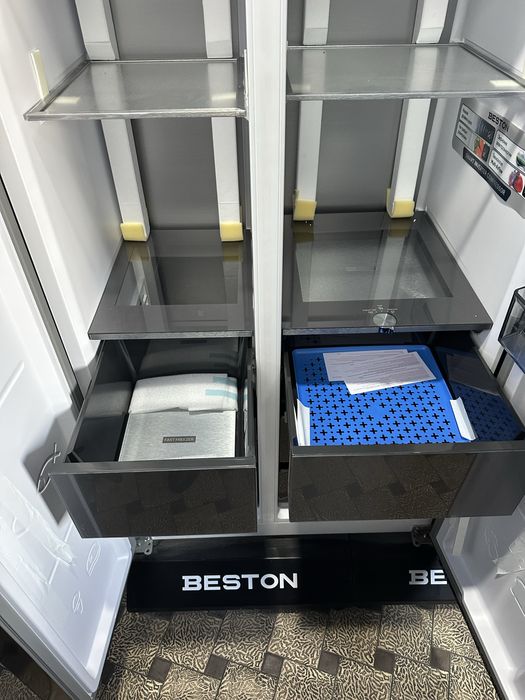 Большой семейний холодильник BESTON BSB-907BLMV