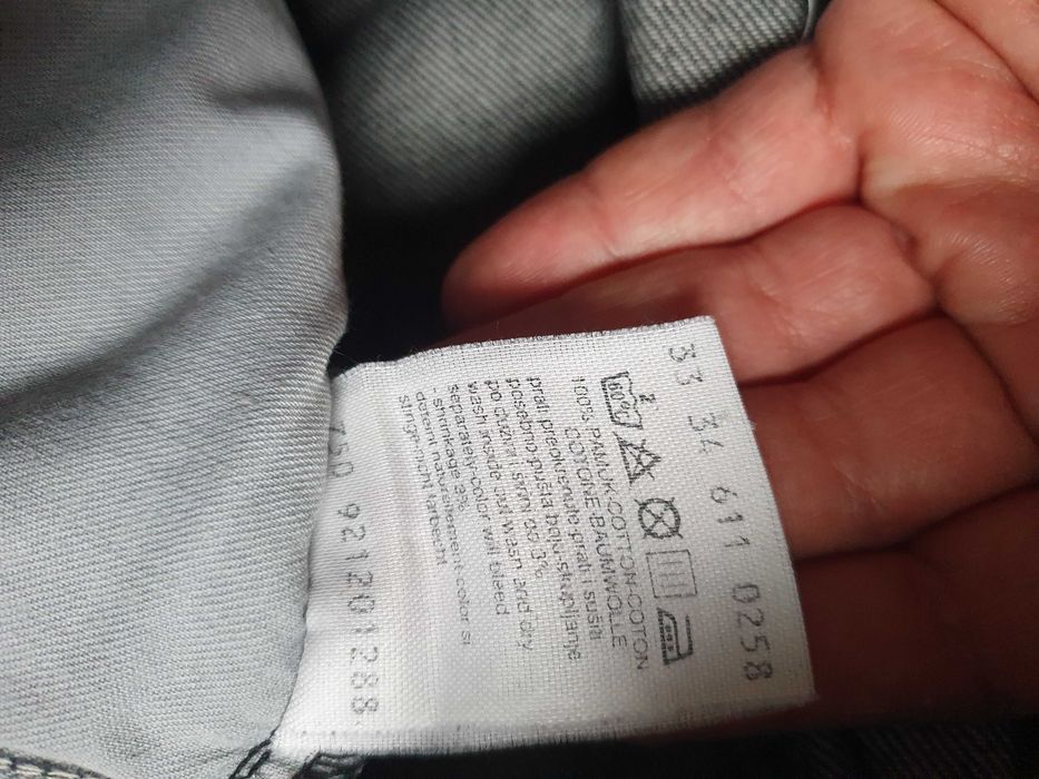 Blugi LEVI'S 611 (Made in Croatia 1992) - Marime W33 L34 (Talie 84 cm)