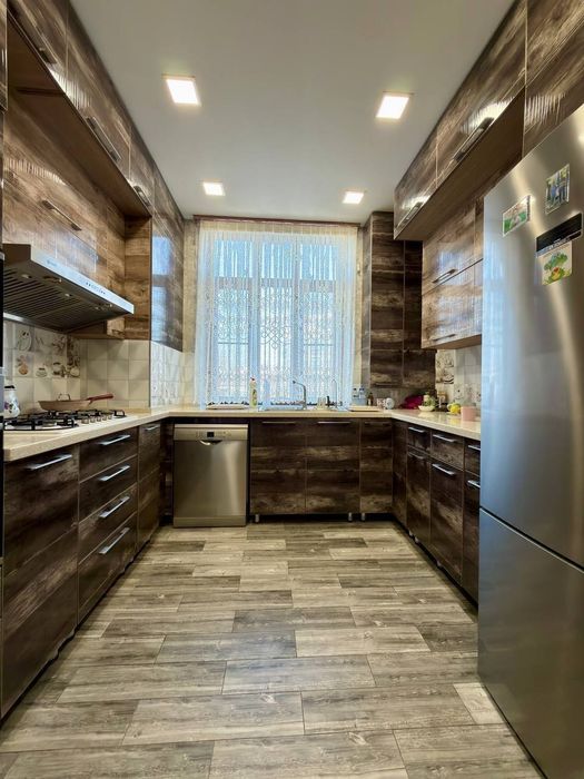 Продается 3х ком квартира, ЖК Дархан, ор-р: парк Тельмана, 105м²
