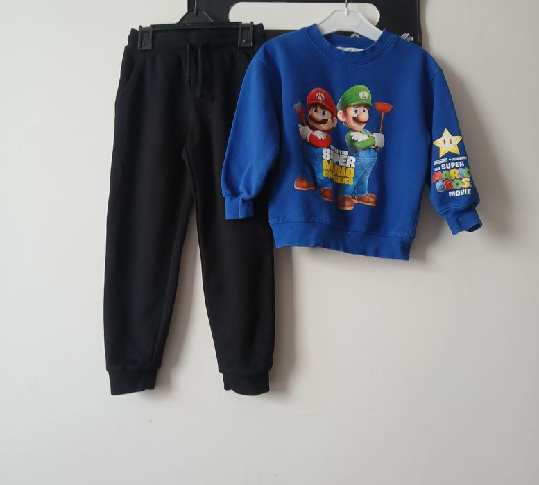 Комплекти  benetton  h&m 4-5 години