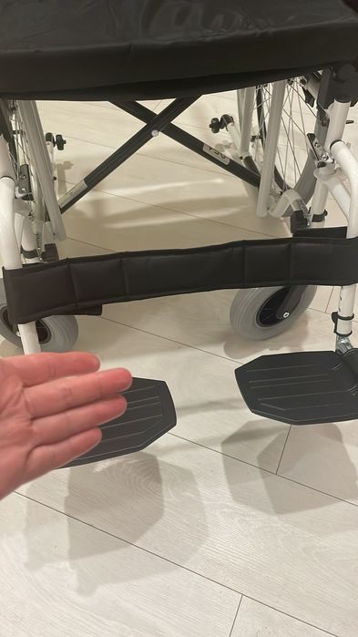 Инвалидное кресло