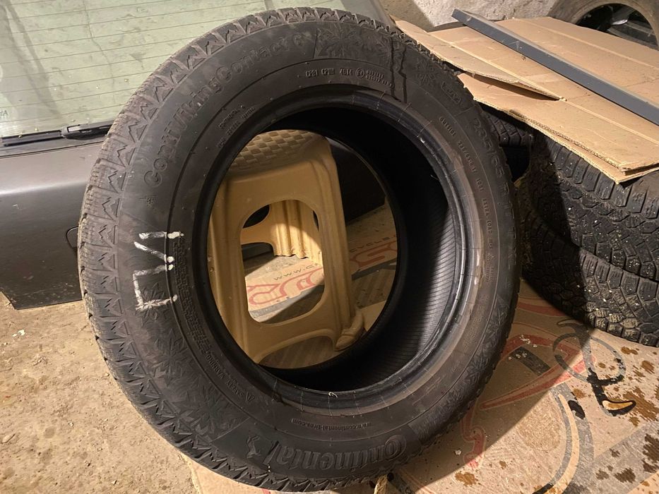 235 65 17 Continental