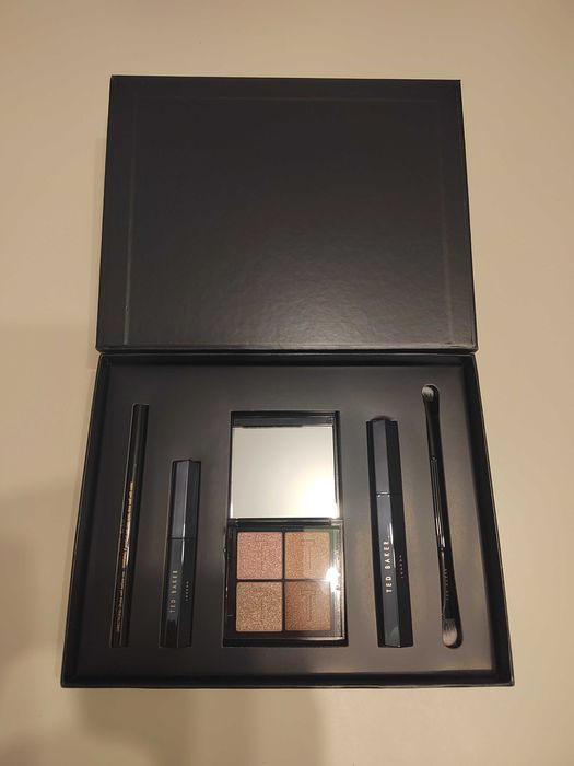 Ted Baker Дамски  И Мъжки Подаръчни Kомплекти