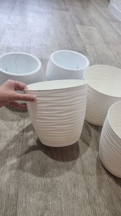 Продам горшки для цветов