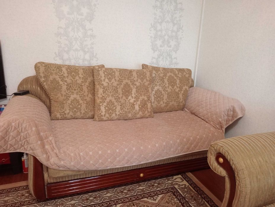 Продам диван 2 кресла+ журн столик