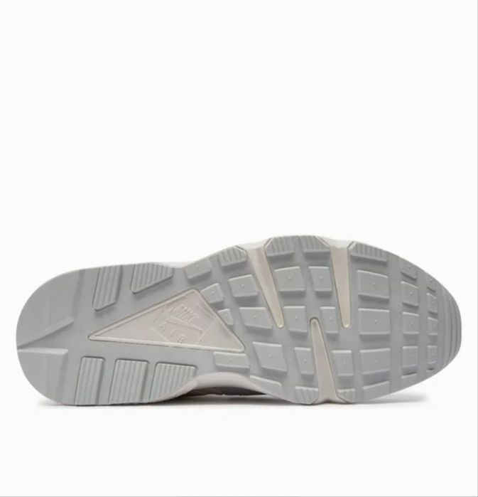 Nike Маратонки 43