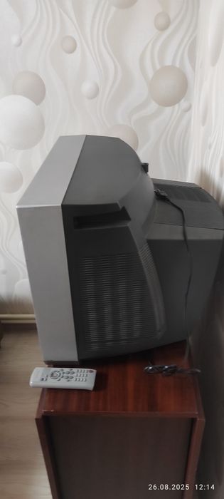 Цветной телевизор SAMSUNG.В отличном рабочем состоянии.