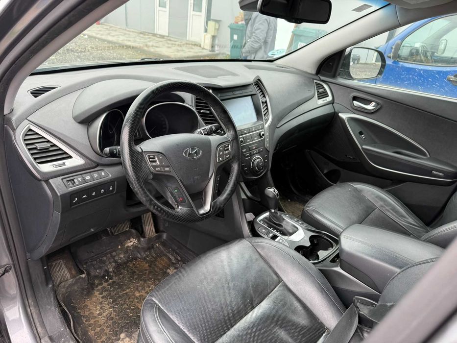 Hyundai Santa Fe 2.2 CRDi 4x4 Automat 7 locuri – Piele – 2017