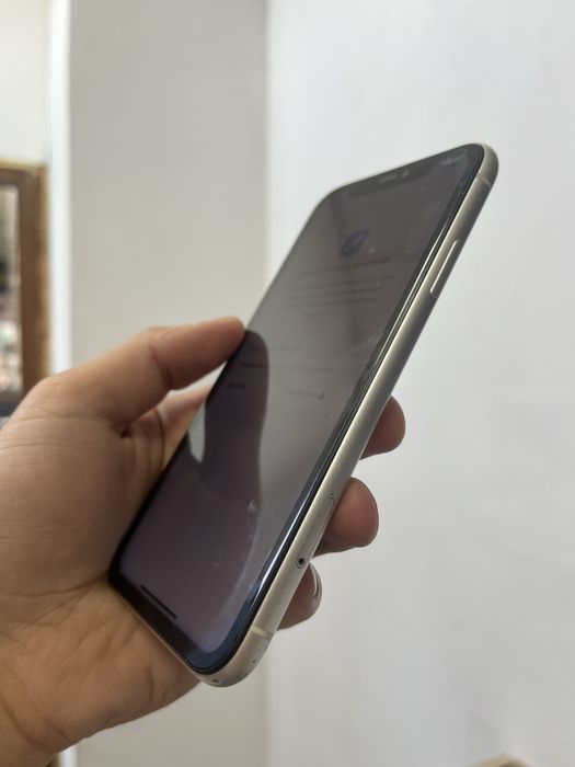 Iphone 11 64 GB белый